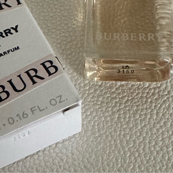 NWT Burberry Her Candle 4pc Bundle - Picture 9 of 11